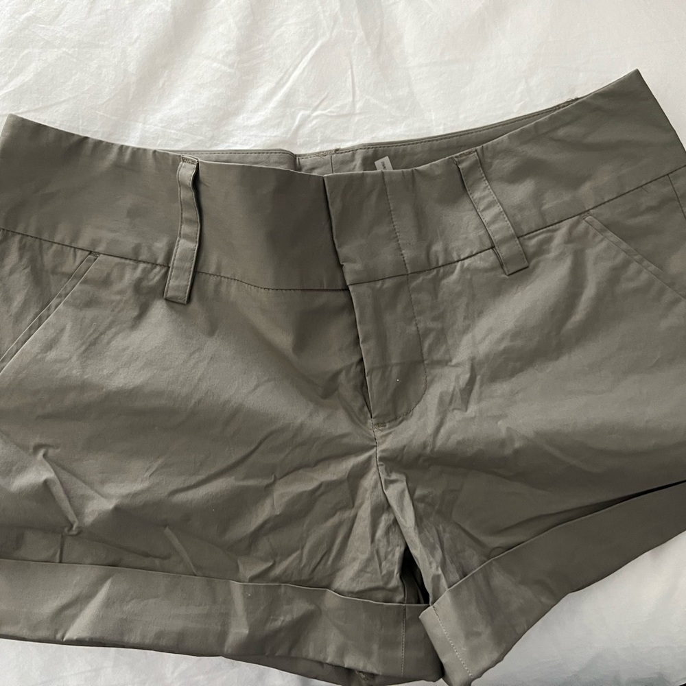 Alice and Olivia khaki shorts